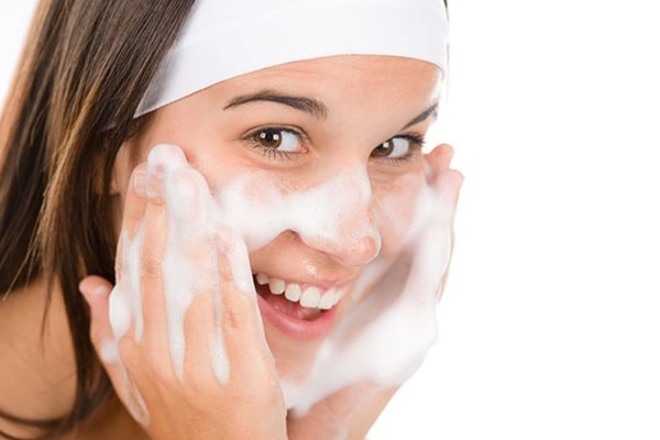 Φυσικό καθάρισμα προσώπου με αυτό το εναλλακτικό "σαπούνι" – Ομορφιά & Υγεία