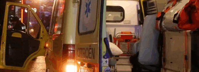 Πάτρα – Τραγωδία: Νεκροί σε τροχαίο δύο νέα παιδιά – «Καρφώθηκαν» σε αυλή σπιτιού (video)