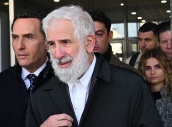 Σάλος στη Δίκη του Πέτρου Φιλιππίδη: ΜΟΛΙΣ έγινε η εισαγγελική πρόταση – Την αθώωση του ηθοποιού πρότεινε ο εισαγγελέας για την πρώτη υπόθεση