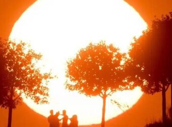 Σάστισαν οι μετεωρολόγοι – Έρχεται αύριο η «τροπική νύχτα» – Τι είναι και γιατί πρέπει να προσέχουμε