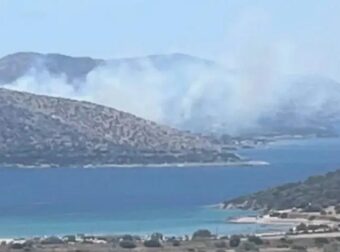 ΜΕΓΑΛΗ ΦΩΤΙΑ ΤΩΡΑ ΣΤΗΝ ΑΤΤΙΚΗ ΚΟΝΤΑ ΣΕ ΣΠΙΤΙΑ – ΣYNΑΓΕPΜΟΣ ΣΤΗΝ ΠΥΡΟΣΒΕΣΤΙΚΗ