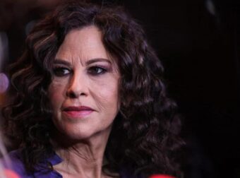 Μόλις έγινε γνωστό για την τραγουδίστρια, Ελευθερία Αρβανιτάκη – Αποκάλυψε το πρόβλημα υγεíας της