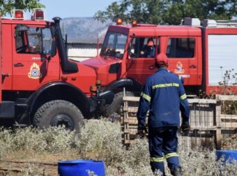 Καίγεται πασίγνωστο εργοστάσιο της χώρας – Ήχησε το «112» – «Παραμείνετε σε ετοιμότητα»