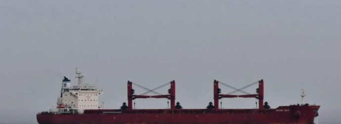 Κόκκινος Συναγερμός – Επιτέθηκαν σε ελληνικά πλοία