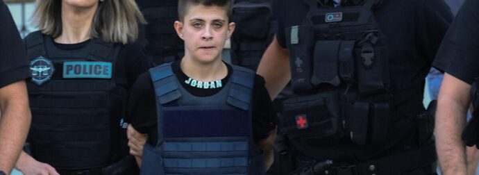 “ΓΙ ΑΥΤΟ ΣΚΟΤΩΝΑ ΜΟΝΟ ΚΟΡΙΤΣΙΑ” ΒΟΜΒΑ ΑΠΟ ΕΙΡΗΝΗ ΜΟΥPTZOYΚΟΥ