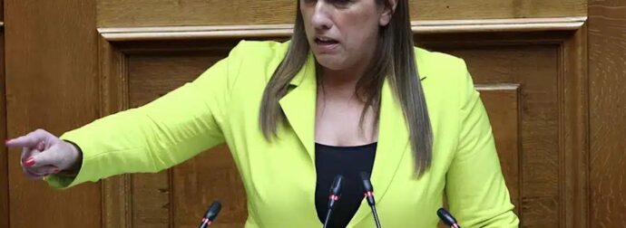 Μήνυση κατά Μητσοτάκη προανήγγειλε η Κωνσταντοπούλου