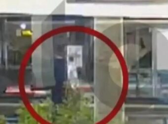 ΜΟΥ ΕΙΠΕ ΟΤΙ ΕΙΝΑΙ ΓΑΛΛΙΔΑ: Η ΚΑΤΑΘΕΣΗ ΤΟΥ ΟΔΗΓΟΥ ΤΑΞΙ ΓΙΑ ΤΗΝ ΑΛΓΕΡΙΝΗ ΜΗΤΕΡΑ ΤΗΣ 3ΧΡΟΝΗΣ