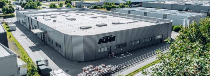 Βουλιάζει στα χρέη μεγάλη εταιρεία -Σταματάει την παραγωγή, στον αέρα 3.000 υπάλληλοι