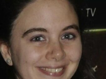 ΣΟΚΑΡΕΙ Η ΘΕΩΡΙΑ ΣΥΝΩΜΟΣΙΑΣ ΓΙΑ ΤΗΝ ΛΕΝΑ ΣΑΜΑΡΑ – ΤΑ ΑΠΙΣΤΕΥΤΑ ΠΡΑΓΜΑΤΑ ΠΟΥ ΓΡΑΦΟΝΤΑΙ