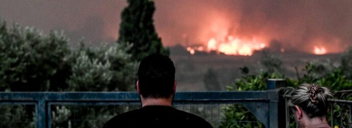 Φωτιά Αχαΐα: Εντολή εκκένωσης σε πάνω από 7.500 κατοίκους στην Κάτω Αχαΐα