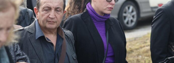 Πένθος στη ελληνική showbiz – Μόλις το ανακοίνωσε ο Σπύρος Μπιμπίλας