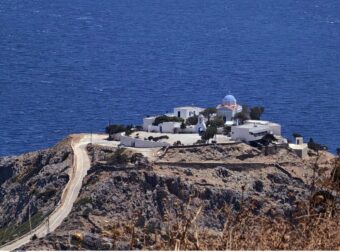 «Κόκκινος» Συναγερμός σε πασίγνωστο νησί της Ελλάδας: 80 Kpoύσματα, 1.500 Ασθενείς στα Φαρμακεία – Εκτακτη Ανακοίνωση ΕΟΔΥ