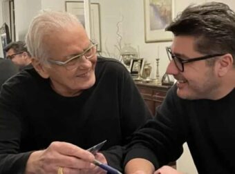 «Δεν το πιστεύω μπαμπά, χθες μιλήσαμε…»: Ραγίζει καρδιές ο Λάμπρος Κωνσταντάρας στο «αντίο» του
