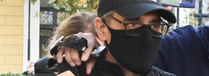 Νότης Σφακιανάκης: Σπάνια δημόσια εμφάνιση στη Βάρκιζα