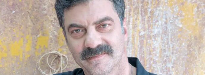 Στάθης Μαντζώρος: Διασωληνωμένος στο νοσοκομείο παλεύει για τη ζωή του – Η αιτία