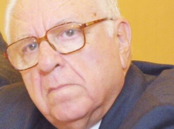 Μόλις έγινε γνωστό: Πέθανε πασίγνωστος δημοσιογράφος