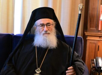 Έκτακτη είδηση για τον Αρχιεπίσκοπο – Παύεται από τα καθήκοντα του