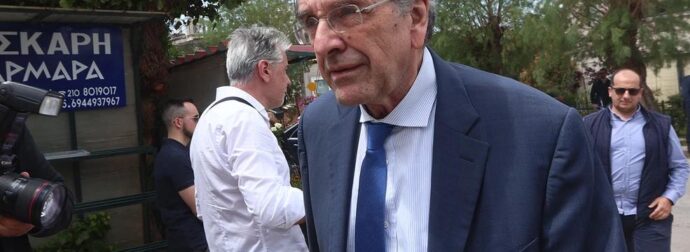ΔΗΛΩΣΗ ΒΟΜΒΑ: ΤΡΕΜΕΙ Ο ΜΗΤΣΟΤΑΚΗΣ ΑΠΟ ΟΤΑΝ ΤΟ ΕΜΑΘΕ