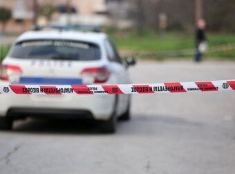 Αδιανόητο περιστατικό στη χώρα μας – Έθαψε στην αυλή του σπιτιού την μητέρα της για να παίρνει την σύνταξη της