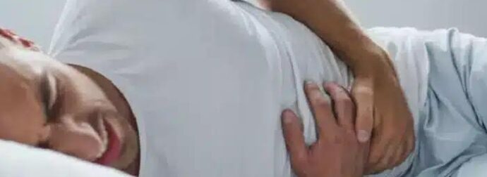 Καρκίνος στο λεπτό έντερο: Προσοχή στα συμπτώματα – Πολλοί τα αγνοούν για μήνες ως «κάτι ασήμαντο»