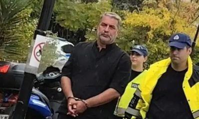 ΣΟΚ- Μόλις μαθεύτηκε: Αυτές είναι οι δυο γυναίκες που ήταν στο σπίτι του Μπισμπίκη – Γιατί είπαν ότι είναι κόρες του;