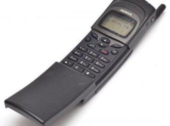 Ελέγξτε καλά τα συρτάρια σας: Πέντε παλιά κινητά που σήμερα μπορεί να αξίζουν μια μικρή περιουσία