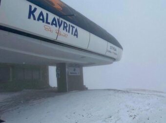 Μόλις Ξεκίνησε το Πυκνό Χιόνι στην Χώρα μας: Δεiτε Τώρα Ιίνe εικόνα που Χιονίζει