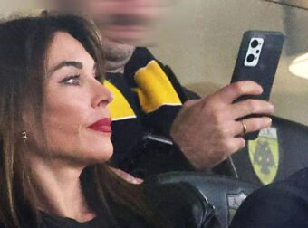 Στεφανίδου: Φυγαδεύτηκε με βαν από το ΣΚΑΪ για να μη την δουν οι κάμερες – Οι αντιδράσεις των συνεργατών της