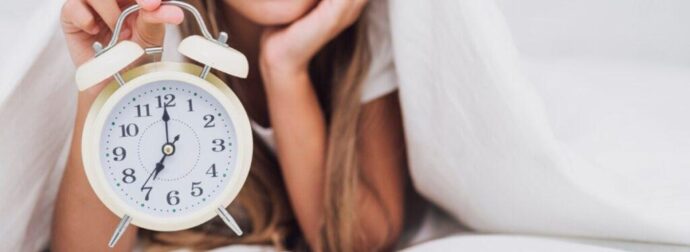 Μην μπερδευτείς και… ξυπνήσεις: Αλλάζει η ώρα – Πότε πρέπει να γυρίσεις τους δείκτες των ρολογιών σου μια ώρα πίσω