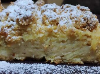 Αόρατη Μηλόπιτα: Η συνταγή με τα λεπτά μήλα που μοιάζει με κρέμα!