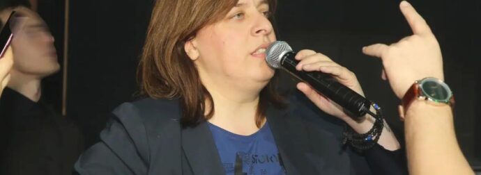 Έκτακτο για την τραγουδίστρια, Γωγώ Τσαμπά