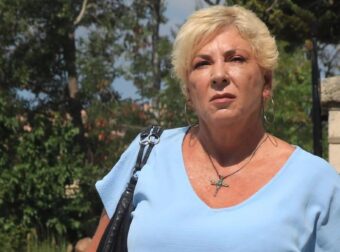 Τραγικές στιγμές για τη Δήμητρα Λιάνη – Στο χείλος του γκρεμού