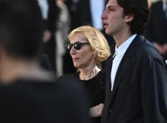 Μόλις μαθεύτηκε για την σύζυγο του Διονύση Σαββόπουλου, Άσπα – Τι συνέβη κατά την διάρκεια της κηδείας