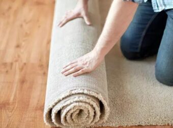 Πριν στρώσεις τα χαλιά σου φέτος ψέκασε τα με αυτό και θα μοσχοβολάνε όλο τον χειμώνα – Η…φυσική θεραπεία που κάνει θαύματα