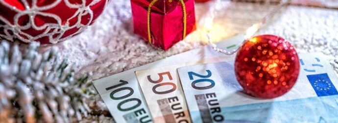 Αν είσαι παντρεμένος, ανύπαντρος, χήρος… δικαιούσαι το έκτακτο επίδομα 150 ευρώ για να πας διακοπές τα Χριστούγεννα