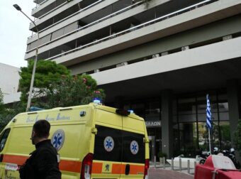 Περίμενε το δεύτερο παιδί του ο 44χρονος που έπεσε από τον Πύργο Απόλλων