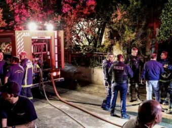 Ανείπωτη τραγωδία στη χώρα μας: Γιος έβαλε φωτιά και έκαψε την μάνα και τον θείο του