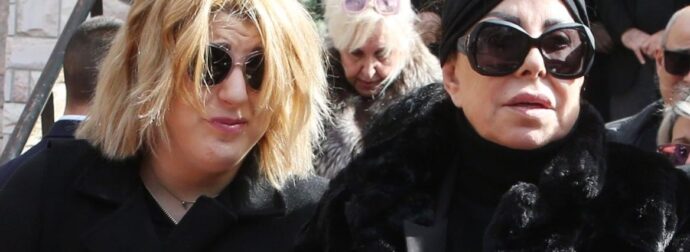 Δύσκολες ώρες για την Άντζελα Δημητρίου και την οικογένεια της