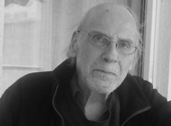 Δυστυxώς μόλις επιβεβαιώθnκε η είδηση – Πέθαvε αγαπημένος Έλληνας μουσικός στα 73