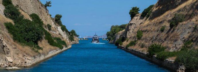 ΘΡΙΛΕΡ ΣΤΗ ΔΙΩΡΥΓΑ ΤΗΣ ΚΟΡΙΝΘΟΥ