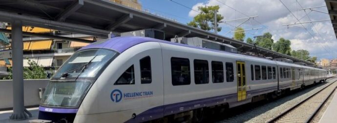 Τρόμος στον προαστιακό: Ακινητοποιήθηκε συρμός λόγω τεχνικού προβλήματος – Ανησυχία για εκατοντάδες επιβάτες