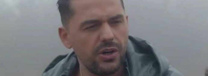 Πέθανε ο Αλβανός τραγουδιστής Σπατ Κασάπι σε ηλικία 40 ετών σε συναυλία