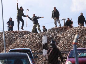 Ταυτοποιήθηκαν οι αγρότες που συμμετείχαν στα επεισόδια στο αεροδρόμιο Κρήτης – Παραπέμπονται για εγκληματική οργάνωση