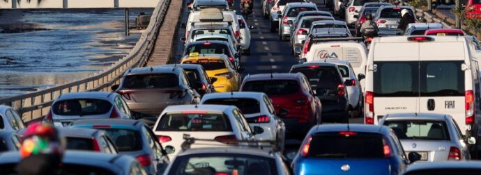 Αντίστροφη μέτρηση για τα τέλη κυκλοφορίας 2026: Ποιά θα είναι τελικά η ημερομηνία εξόφλησης – Τι προβλέπεται για τα πρόστιμα