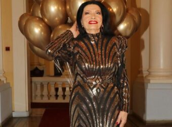 ΔΥΣΤΥΧΩΣ ΜΑΘΕΥΤΗΚΕ ΓΙΑ ΤΗΝ ΖΩΖΩ ΣΑΠΟΥΝΤΖΑΚΗ