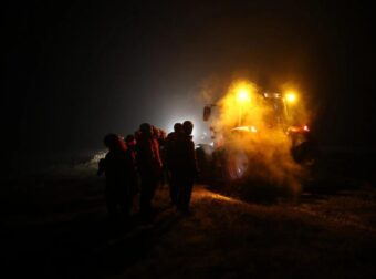 ΕΚΤΑΚΤΟ ΤΩΡΑ: ΣΥΝΤΡΙΒΗ ΑΕΡΟΣΚΑΦΟΥΣ – ΕΛΛΗΝΙΔΑ ΑΕΡΟΣΥΝΟΔΟΣ ΑΝΑΜΕΣΑ ΣΤΑ ΘΥΜΑΤΑ