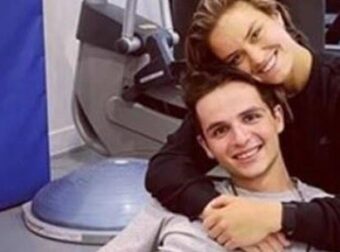 Μεγάλες χαρές στο Μητσοτακέικο: Έτοιμος να γίνει… παππούς ο πρωθυπουργός – Μαθεύτηκε πριν από λίγο για τον γιο του και την Σάκκαρη