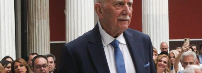 Πέθανε ο Γιώργος Παπαδάκης μετά από βαρύ έμφραγμα