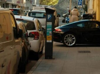 Πpoστιμo έως 2000 κι αφαίρεση διπλώματος για 1 χρόνο: Το παρκάρισμα που Tιμωpεi Auστnpά ο νέος ΚΟΚ