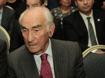 Πέθανε ο Αλέξανδρος Παπαδόγγονας – Ήταν πρώην υπουργός της ΝΔ και αντιναύαρχος του Πολεμικού Ναυτικού